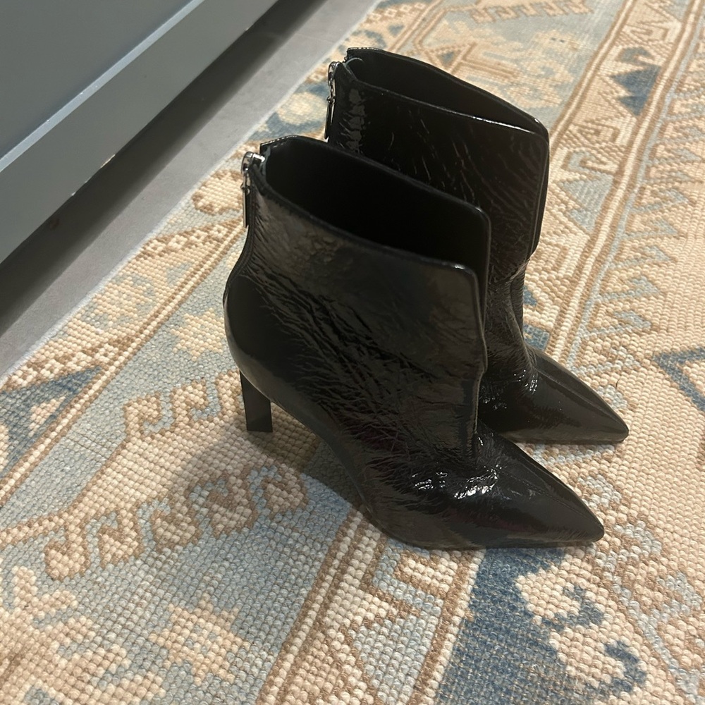SCHUTZ Shiny Black Heeled Boots